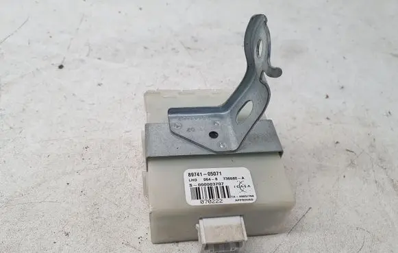 Toyota Avensis T250 Door central lock control unit/module 8974105071
