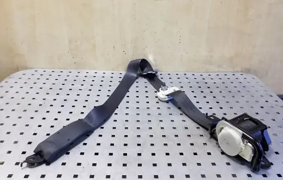 Honda CR-V Front seatbelt A81450T1GE2AB E40641003