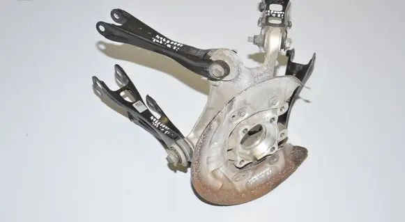 Rear wheel hub