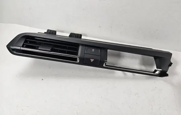 Peugeot 2008 II Dash center air vent grill 9813436277