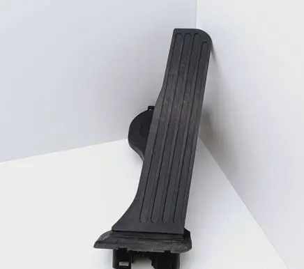 Skoda Octavia Mk2 (1Z) Accelerator throttle pedal 1K1721503P