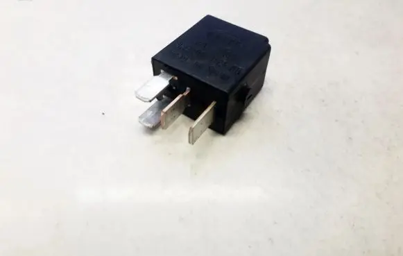 Mercedes-Benz E W211 Other relay 4RA00781300