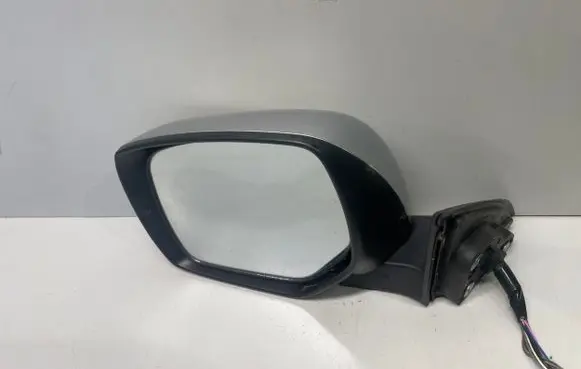 Subaru Outback Front door electric wing mirror 037507 027507 A048695