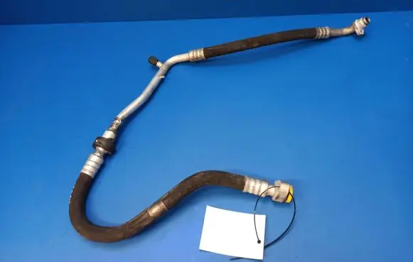 Mercedes-Benz E W211 Air conditioning (A/C) pipe/hose A2118304515 A2118300915