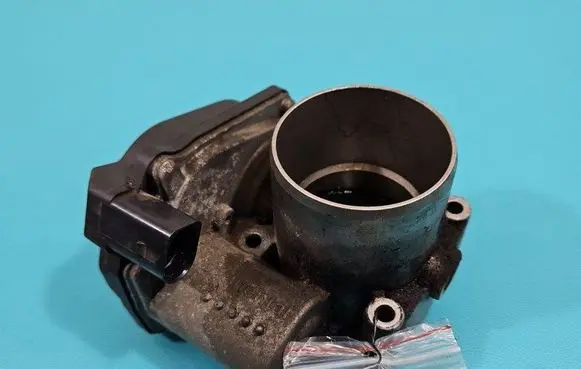 Volkswagen Jetta VI Throttle body valve 03C133062S IMPRK1463566