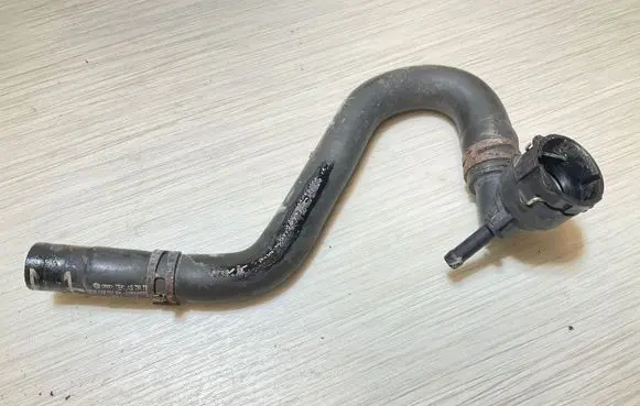 Audi A3 S3 8V Engine coolant pipe/hose 5Q0122101EK