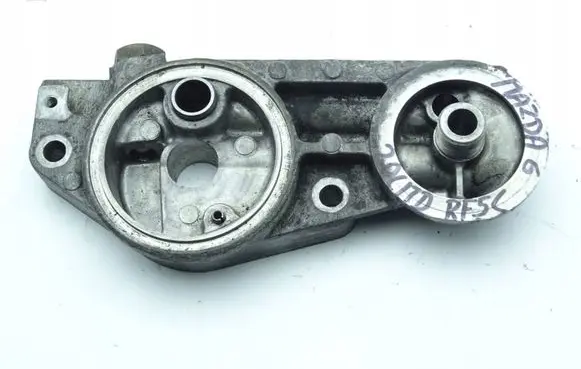 Mazda 6 Oil filter mounting bracket