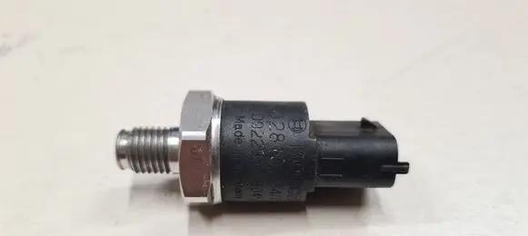 Fuel pressure sensor