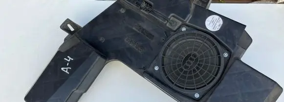 Audi A4 S4 B7 8E 8H Subwoofer speaker 8E9035382D 4913410306 4367165
