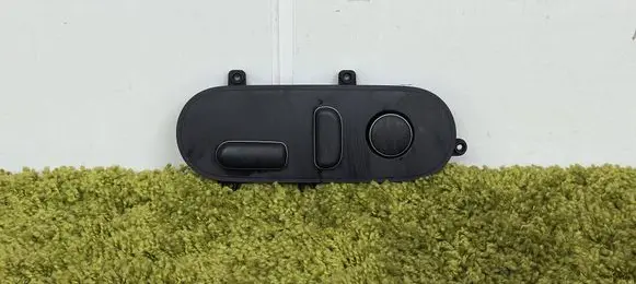 Hyundai Ioniq 5 Seat control switch 88070-gi100