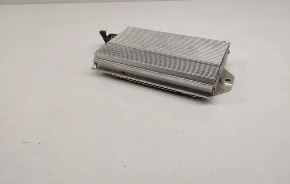 Dodge Nitro Sound amplifier 36670C