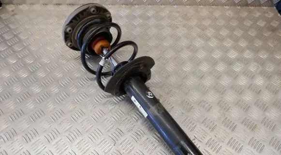 BMW 4 F36 Gran coupe Front shock absorber/damper 6873790