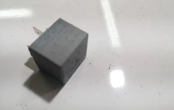Volkswagen PASSAT CC Other relay 141951253