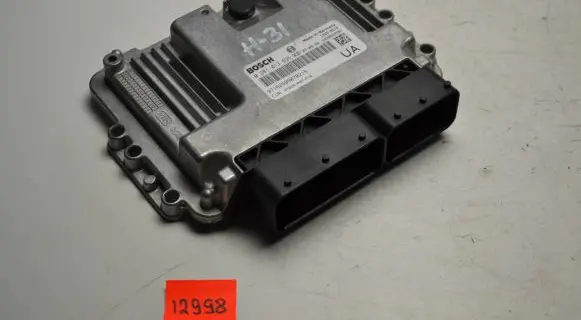 Honda CR-V Engine control unit/module 0281013635 1039S23787