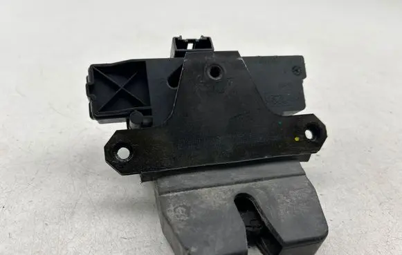 Ford Focus C-MAX Tailgate/trunk/boot lock/catch/latch