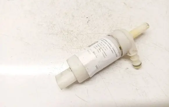 Mercedes-Benz E W211 Windscreen/windshield washer pump 