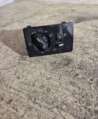 Ford C-MAX I Light switch 3M5T13A024AA