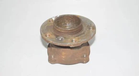 BMW X5 F15 Rear wheel ball bearing 6867811 33346867811 6776651