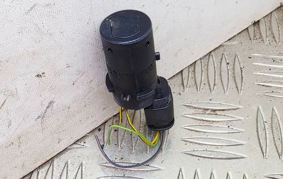 Land Rover Range Rover L322 Parking PDC sensor YDB100070