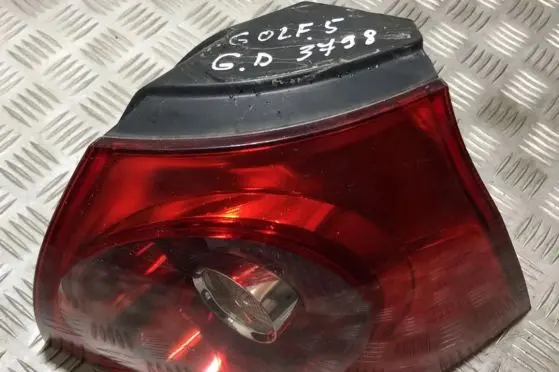 Volkswagen Golf V Rear/tail lights 1k6945096e 028490202
