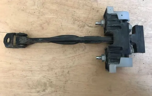 Opel Insignia A Rear door check strap stopper 13229021