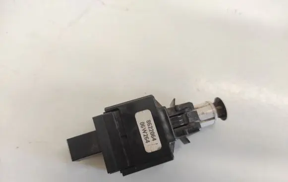 Volvo XC70 Brake pedal sensor switch 8622064 06W264