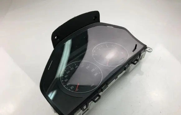 Volvo V70 Speedometer (instrument cluster) 30786623AB