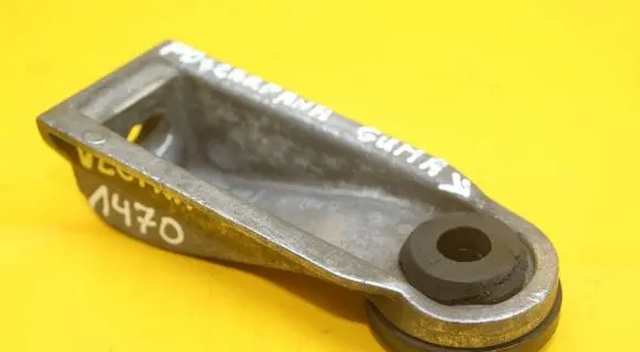 Opel Vectra C Radiator mount bracket 13140216