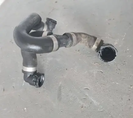 Mercedes-Benz C W205 Engine coolant pipe/hose A2055015400 G25410 AR2048614