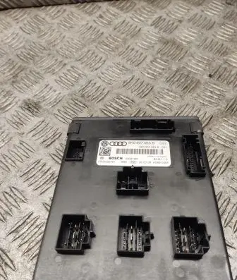 Audi A4 S4 B8 8K Comfort/convenience module 8k0907063b