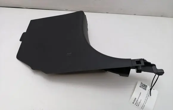 Foot area side trim