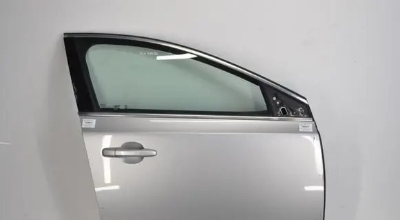 Volvo V40 Front door 