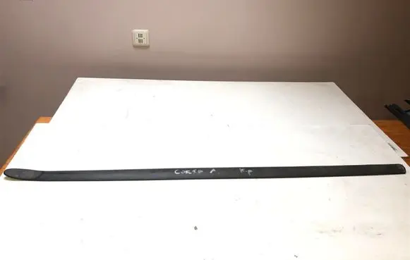Opel Corsa B Front door trim (molding) 0062913 090547379