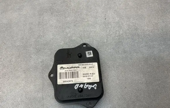 Jeep Grand Cherokee Headlight ballast module Xenon 61A30021001 90042672