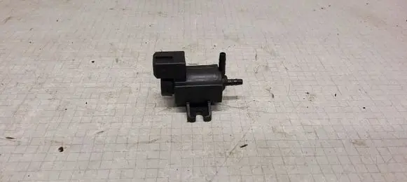 Opel Zafira B Turbo solenoid valve 8972882491