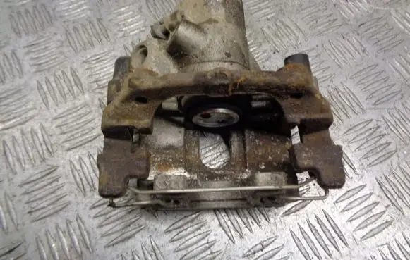 Mazda 3 I Rear brake caliper
