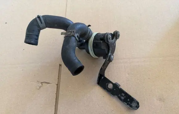 Audi Q5 SQ5 8R Electric auxiliary coolant/water pump 5N0965561A