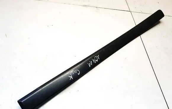 Seat Exeo (3R) Rear door trim (molding) 8e0853963hl
