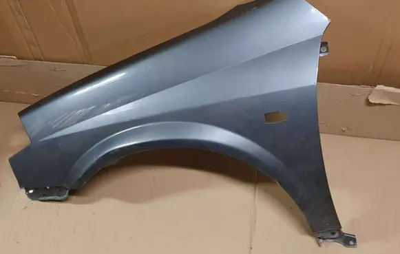 Nissan Primera Fender