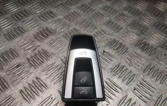 Mercedes-Benz E A207 Sunroof switch 2078207410 A2078207410