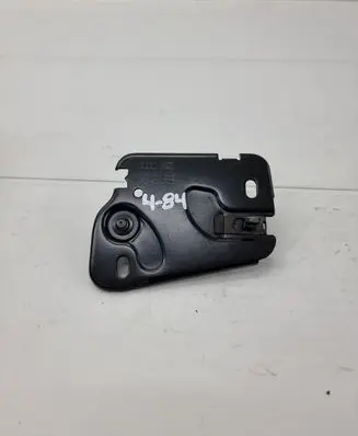 Audi A3 S3 8V Engine bonnet/hood lock/latch loop/hook 8V0823186