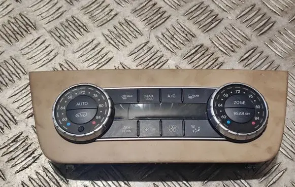 Mercedes-Benz GL X166 Interior fan control switch A1666801207