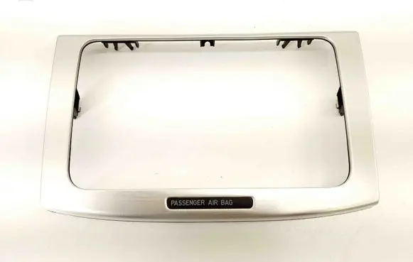Radio/GPS head unit trim