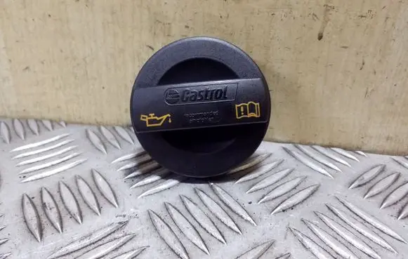 Volkswagen Golf VI Oil filler cap 06C103485T