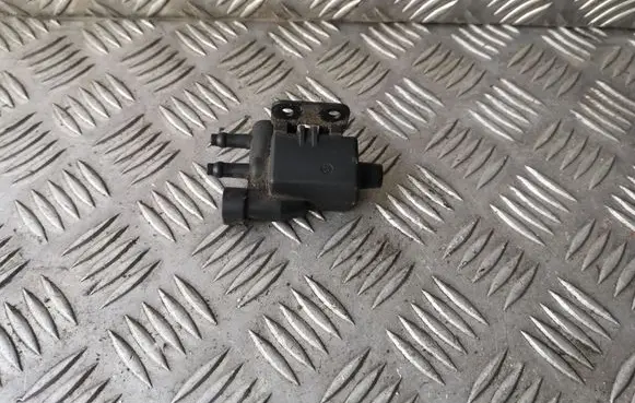 Renault Scenic I Turbo solenoid valve 866305F