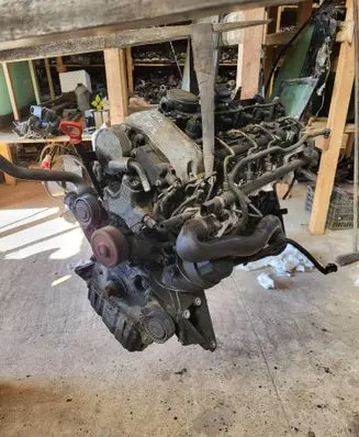 Mercedes-Benz E W210 Engine