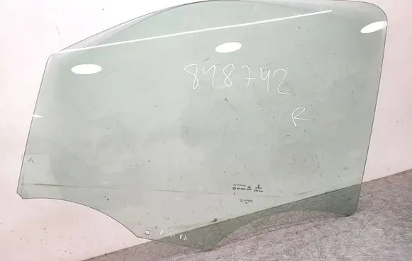 Toyota Proace Front door window glass four-door SU001A4045