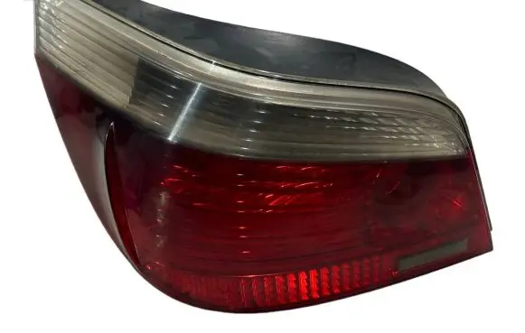 BMW 5 E60 E61 Rear/tail lights 6910767
