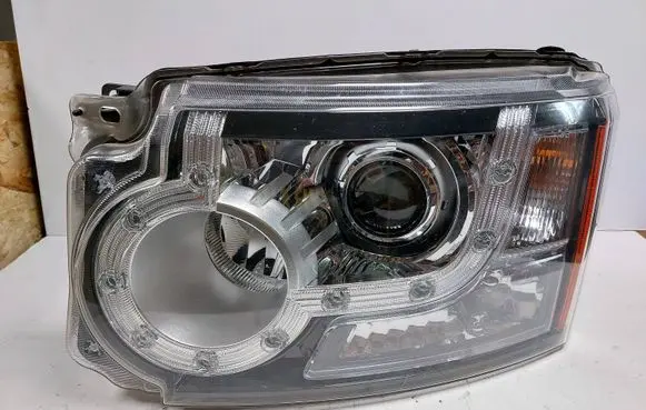 Land Rover Discovery 4 - LR4 Headlight/headlamp AH22-13W030-GD