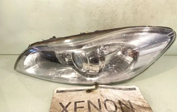 Volvo C30 Headlight/headlamp 31299828 1307023222